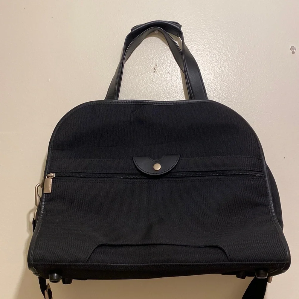 LaARK BLACK WEEKENDER BAG . Very good condition
